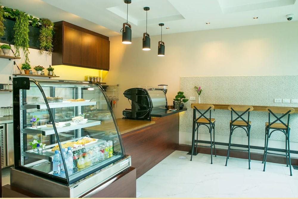 Patra Phrasing Boutique Hotel Чиангмай Екстериор снимка