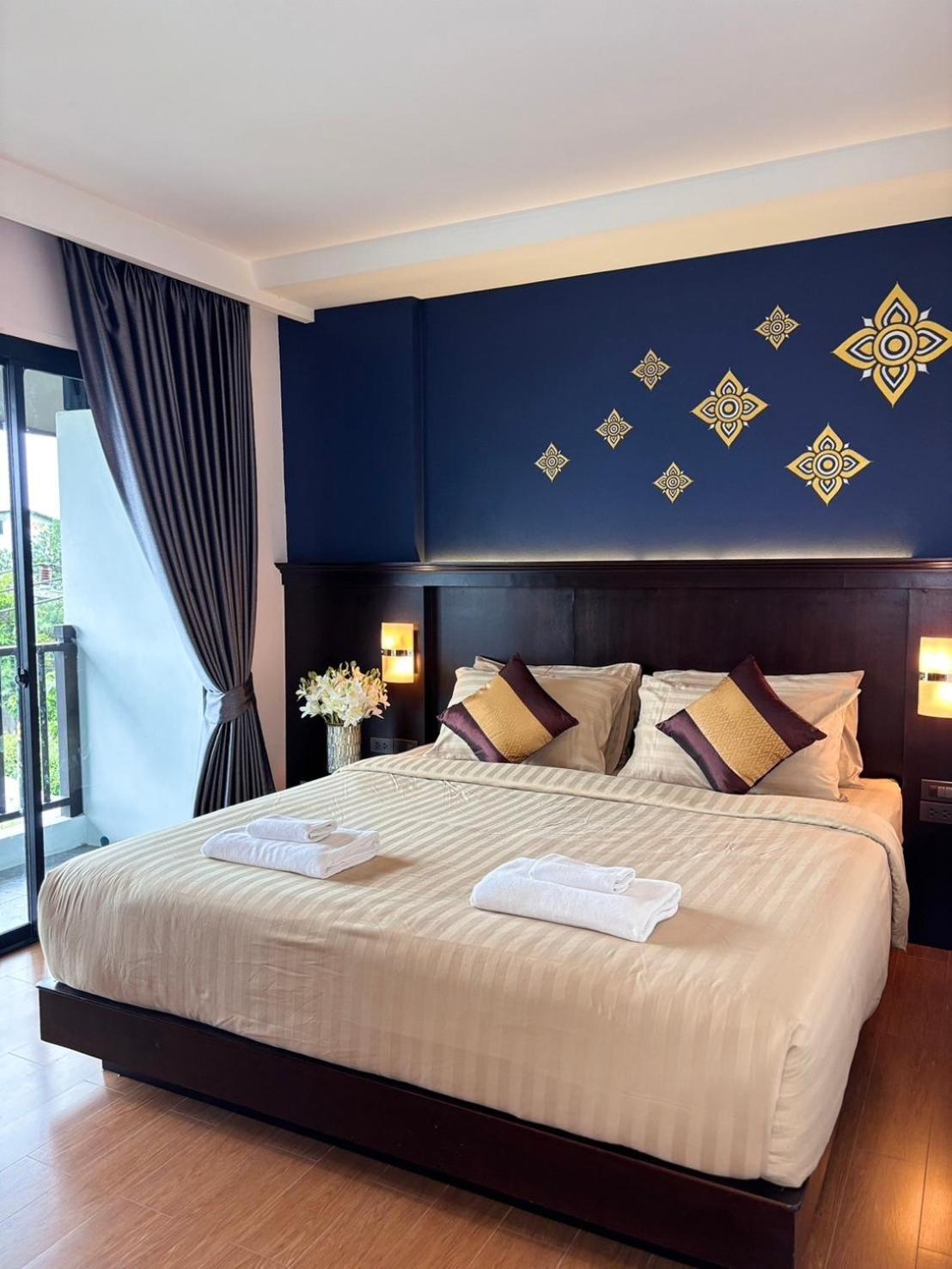 Patra Phrasing Boutique Hotel Чиангмай Екстериор снимка