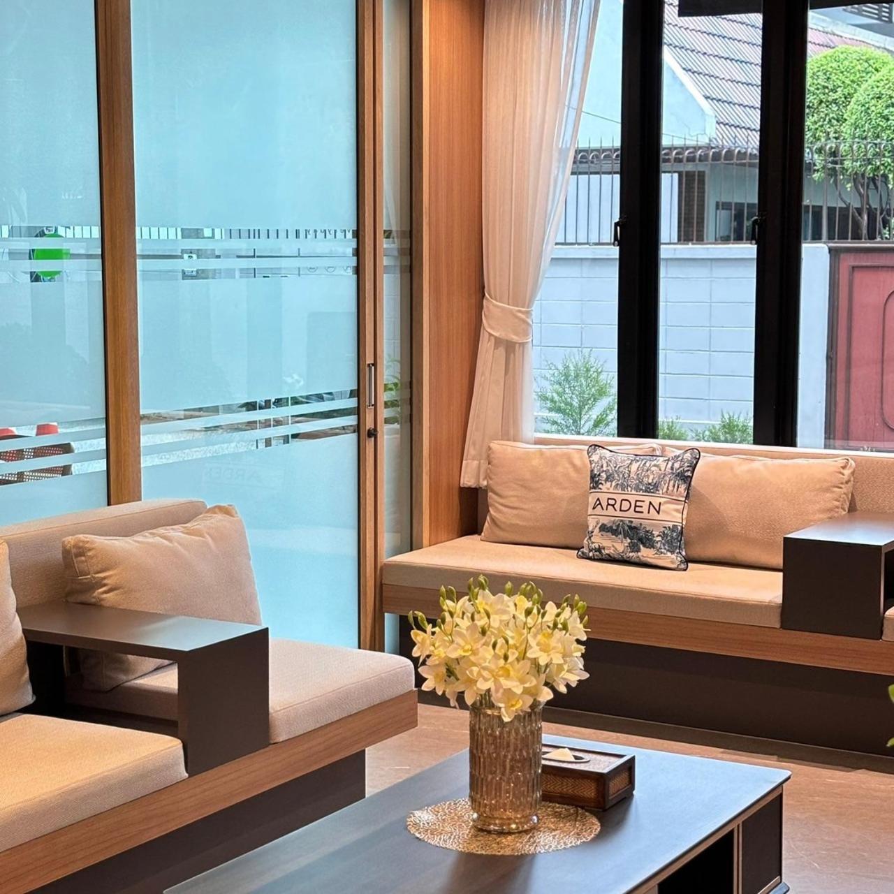Patra Phrasing Boutique Hotel Чиангмай Екстериор снимка