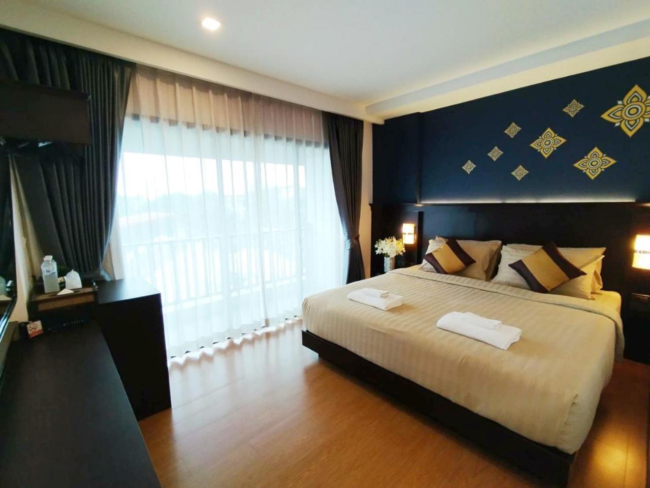 Patra Phrasing Boutique Hotel Чиангмай Екстериор снимка