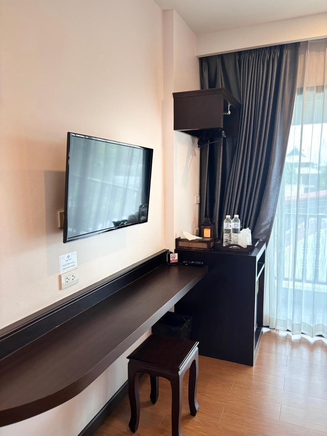 Patra Phrasing Boutique Hotel Чиангмай Екстериор снимка