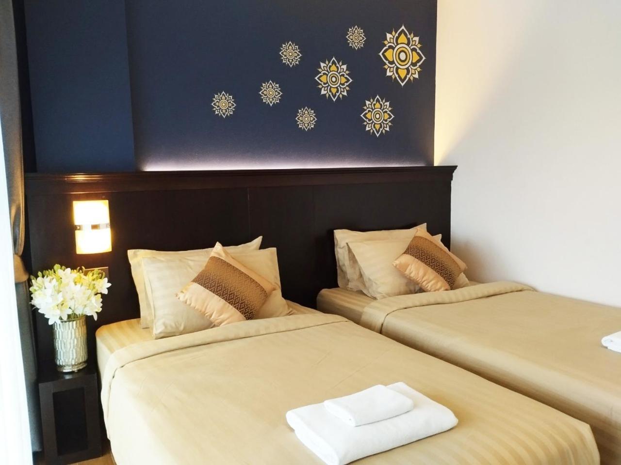 Patra Phrasing Boutique Hotel Чиангмай Екстериор снимка