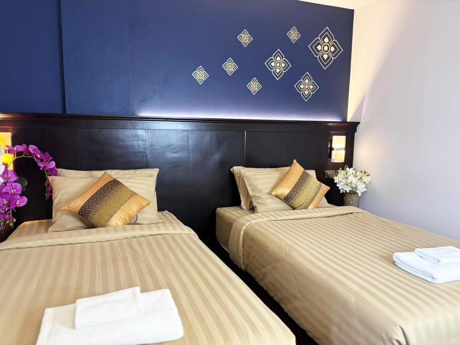 Patra Phrasing Boutique Hotel Чиангмай Екстериор снимка