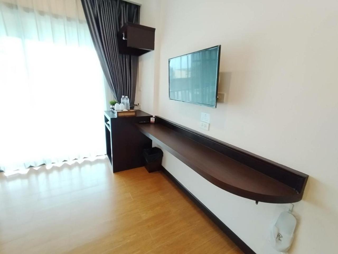 Patra Phrasing Boutique Hotel Чиангмай Екстериор снимка