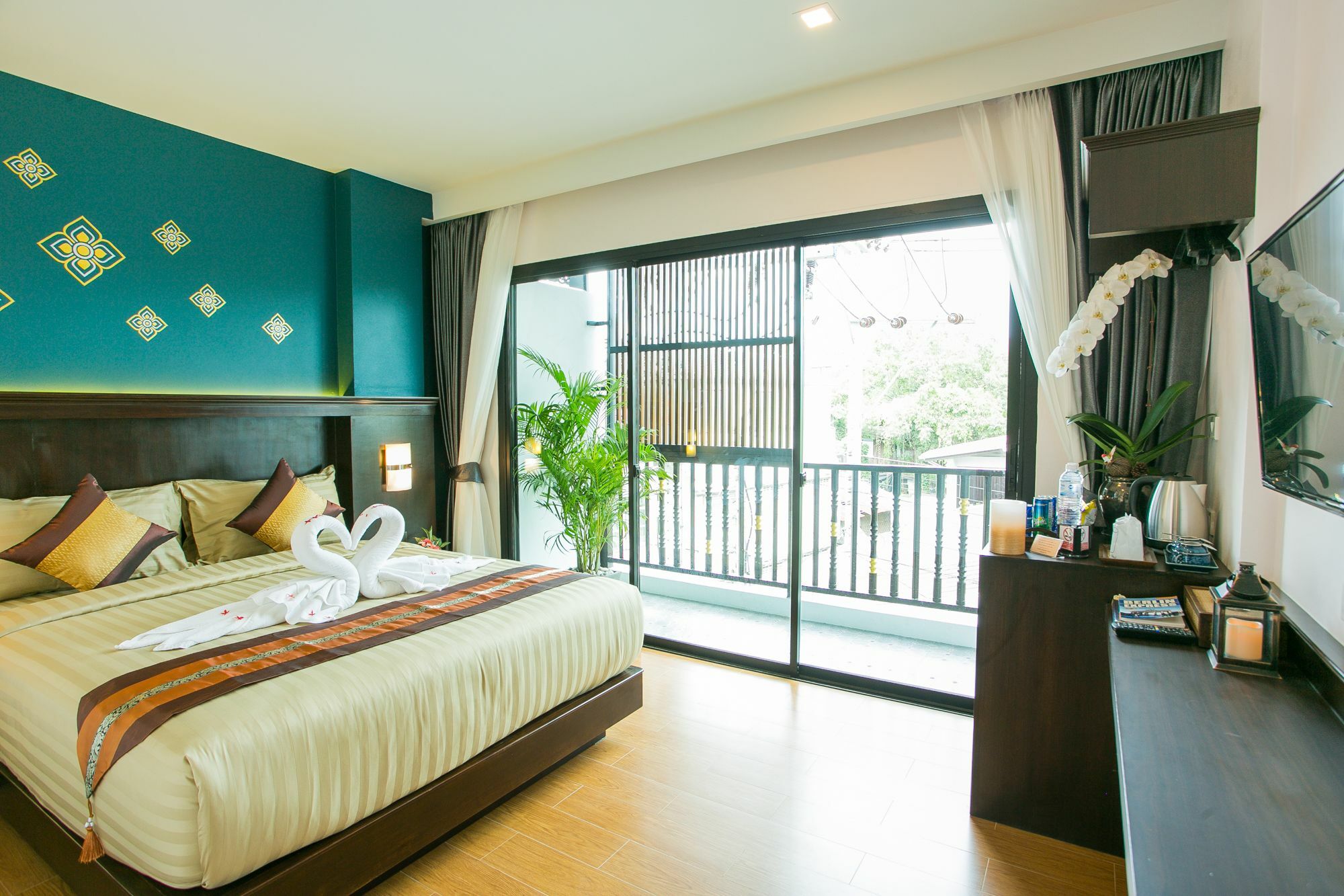 Patra Phrasing Boutique Hotel Чиангмай Екстериор снимка